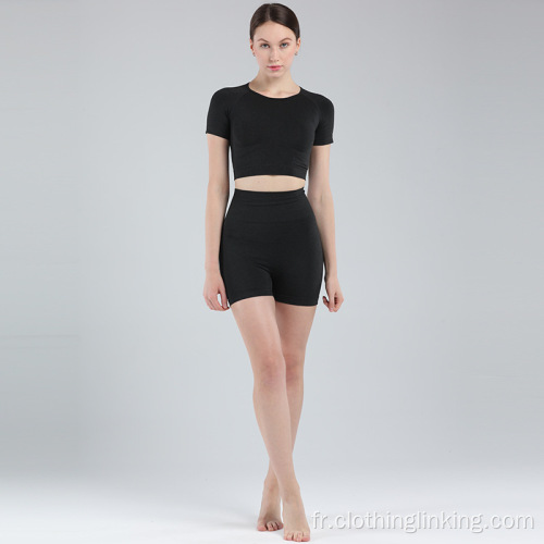 Tenue moulante 2 pièces pour femme